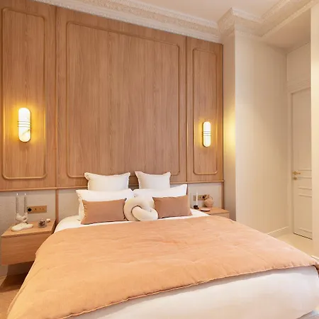 Maison Galante's With Services In Louvre - Rue Des Dechargeurs