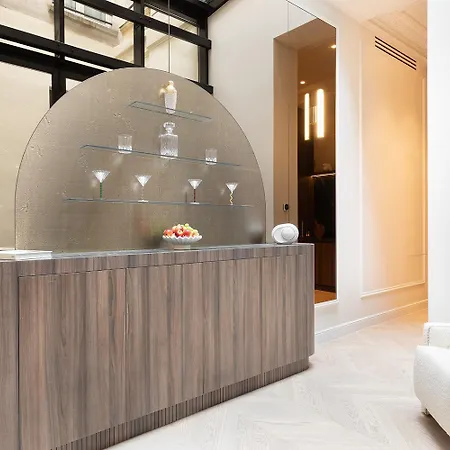 Maison Galante's With Services In Louvre - Rue Des Dechargeurs