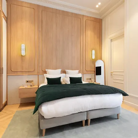 Maison Galante's With Services In Louvre - Rue Des Dechargeurs Paris