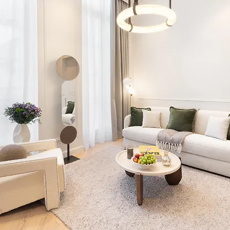 Apartment Maison Galante's With Services In Louvre - Rue Des Dechargeurs *