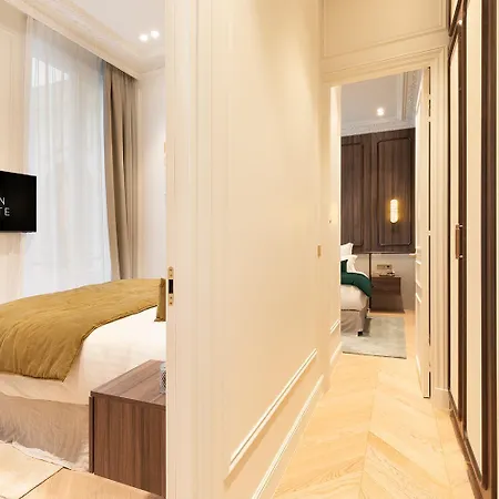 Maison Galante's With Services In Louvre - Rue Des Dechargeurs * Paříž